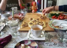 Na kosilu v domači kuhinji – vas Seltü (3)